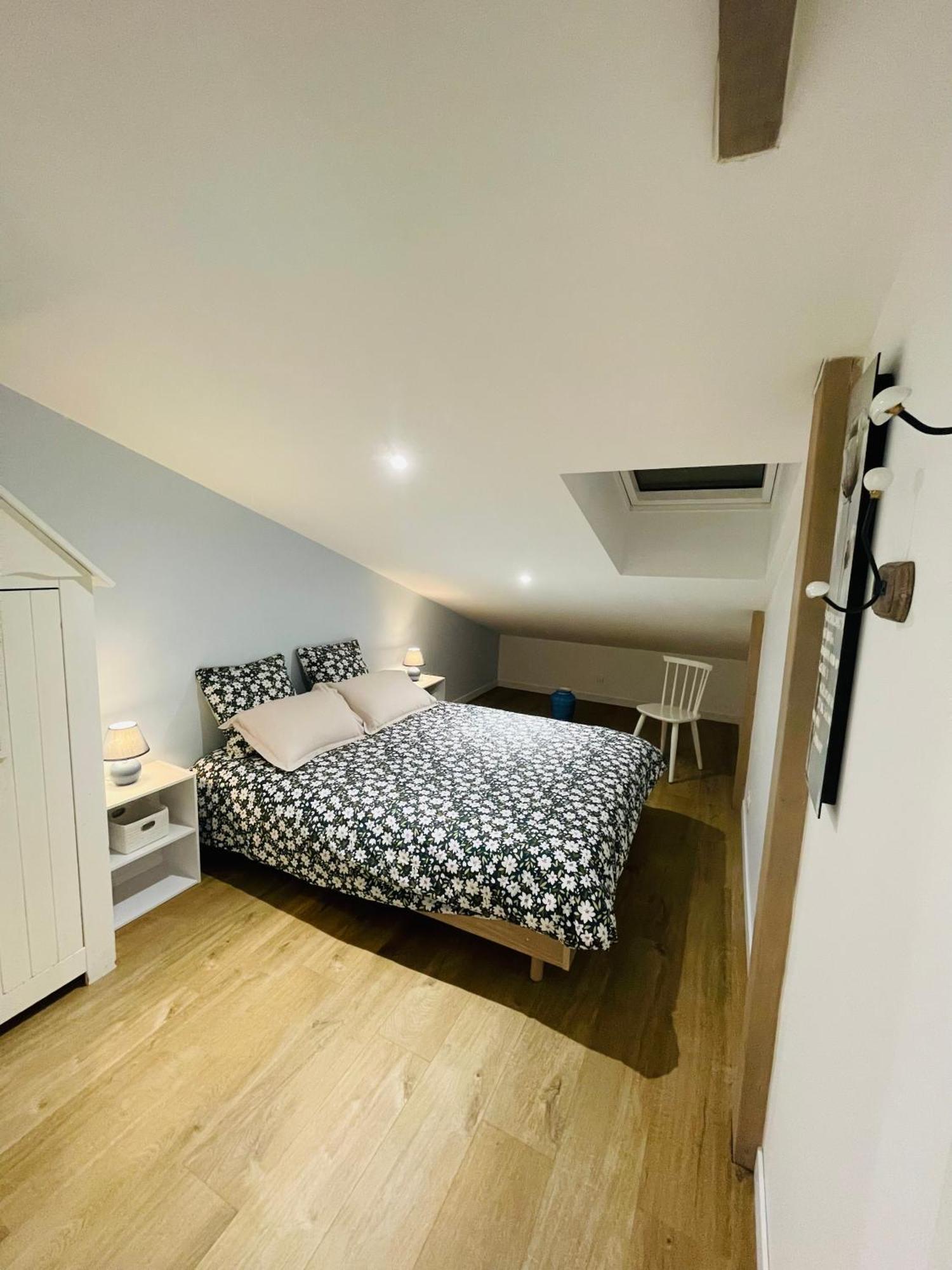 Duplex Sole Mio Apartment Bazet Bagian luar foto